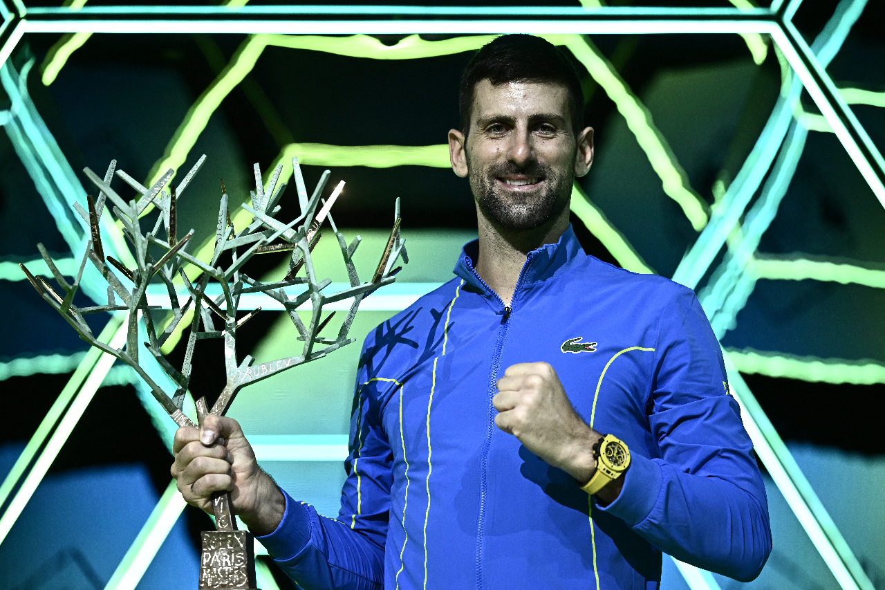 Novak Djokovic meneruskan rekod, memenangi gelaran Masters Paris ke-7