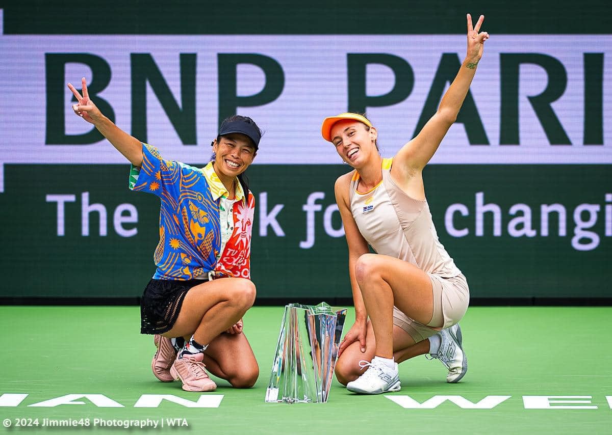 Xie Shuwei ( 謝淑薇 ) meraihkan kemenangan beregu wanita  dalam  Kejohanan Tenis Indian