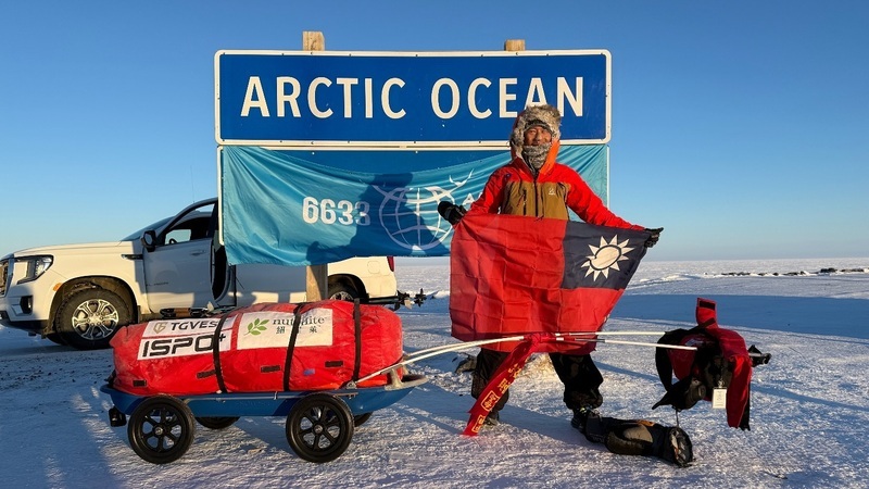 Pelari Asia Pertama! Tommy Chen (陳彥博) Menyahut Cabaran Ultra-Maraton Lingkaran Artik dan Berjaya Tamatkan Perlumbaan