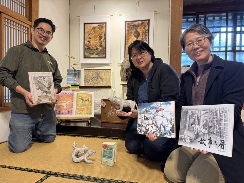 Seniman Malaysia Berkarya di Yunlin Story House: Cipta Makhluk Mitologi dengan Kamus Terpakai